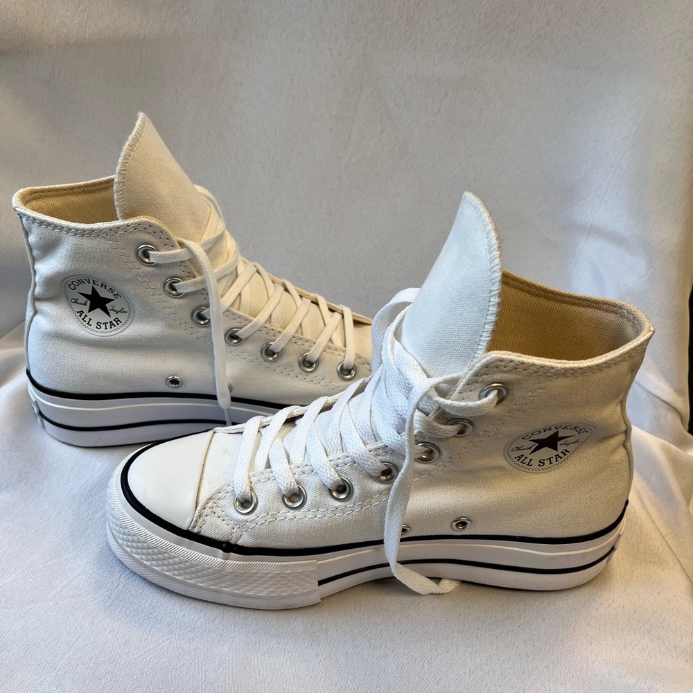 Women’s Converse Chuck Taylor Platform